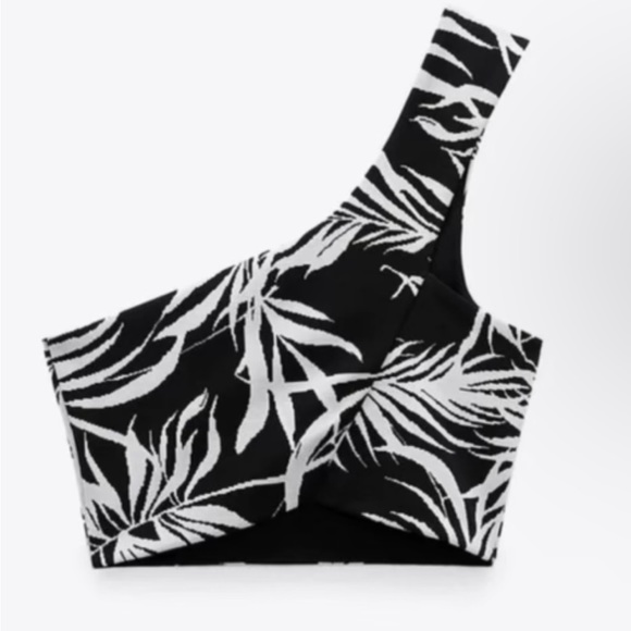 Zara Women’s Black and White Palm Leaf Print One Shoulder Asymmetrical Crop Top - Picture 6 of 10